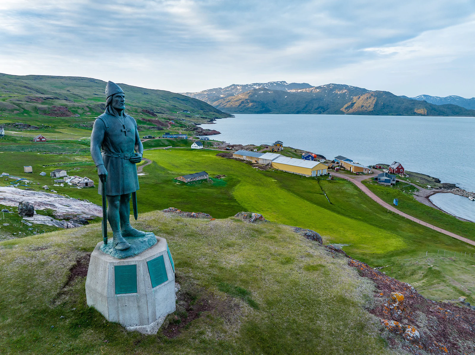 Qassiarsuk nunaqarfialu Kujataani